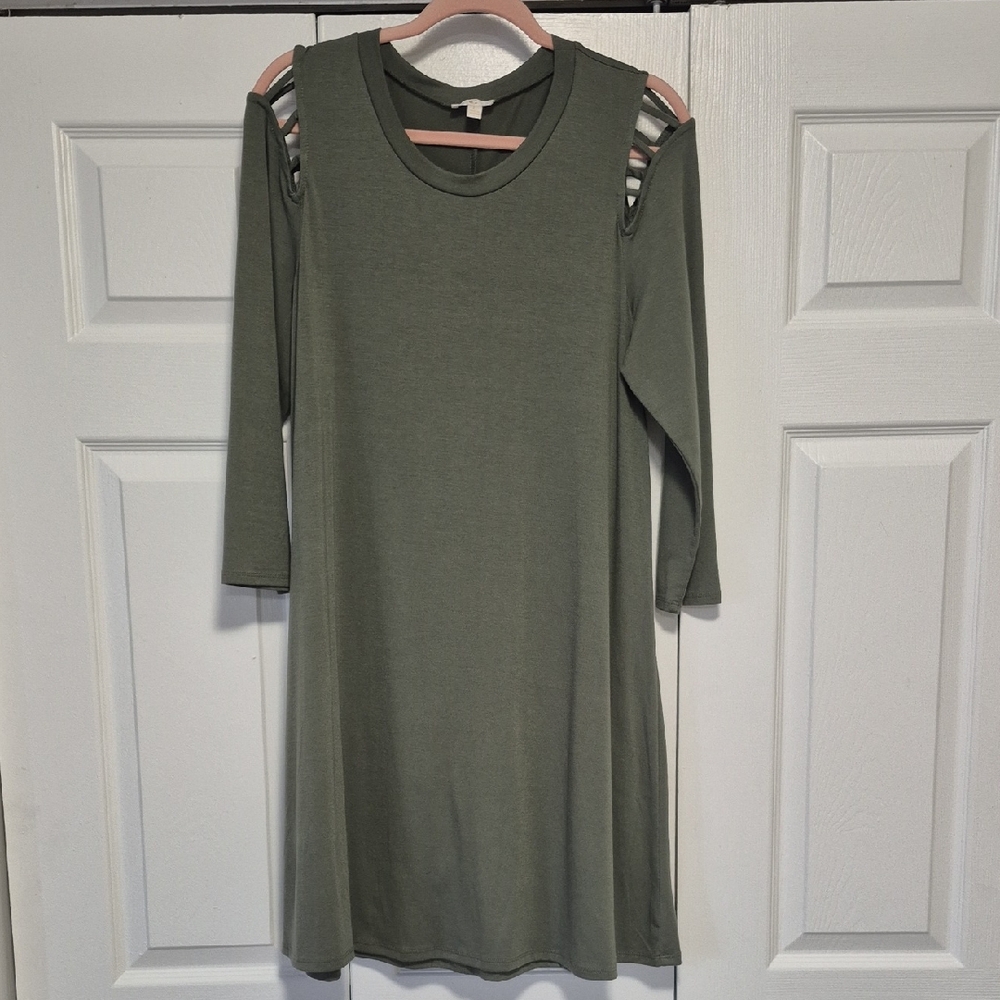 C Olive Green Cold Shoulder Long Sleeve Dress